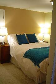 1 Bedroom Suite in House in Dunbar, Vancouver