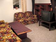 1 bdrm suite, roomy, near UBC & buses, Kerrisdale / avail. now.
