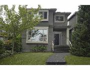 Bright Garden Suite in Contemporary House in Dunbar, Vancouver