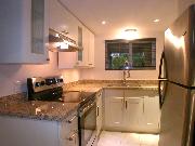 2 Bedroom Suite in House in Kitsilano, Vancouver