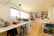 Bachelor Suite in House in Vancouver